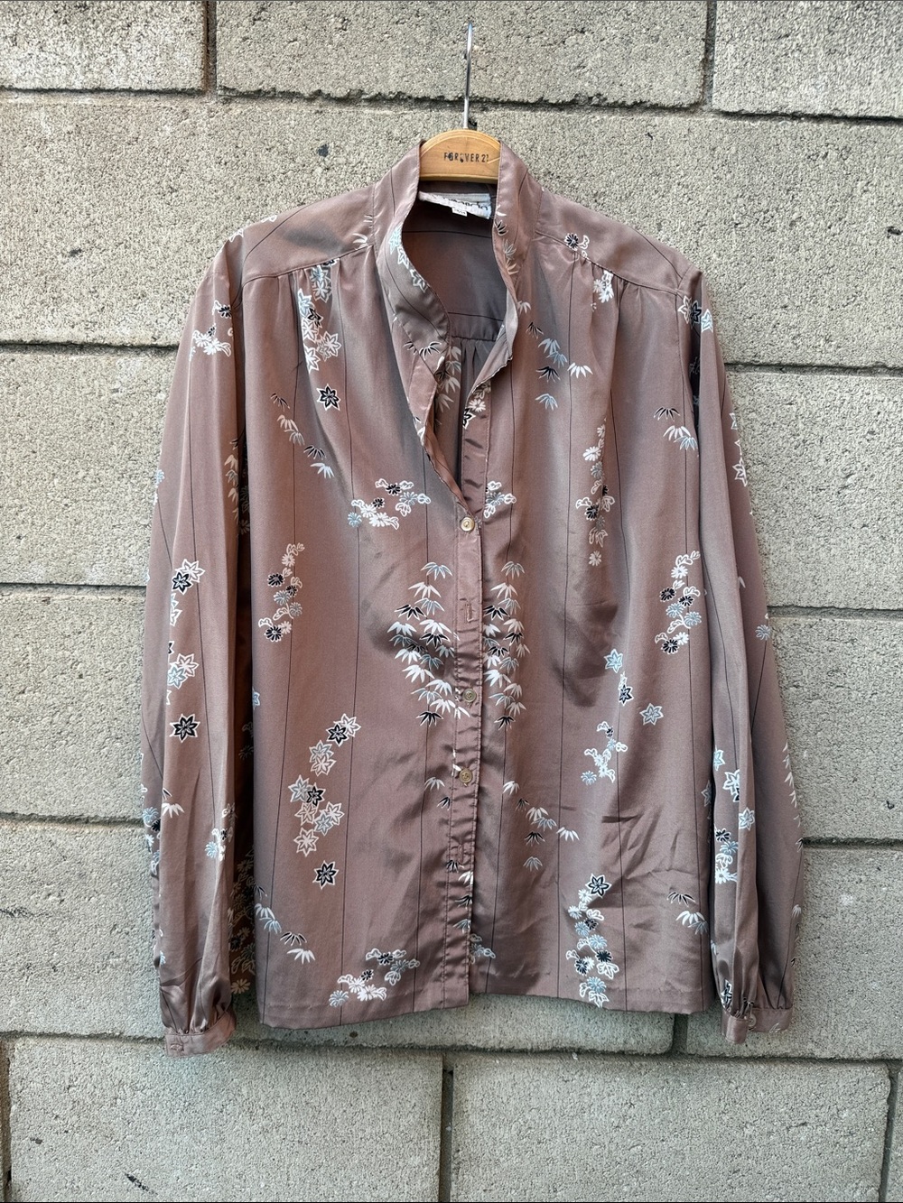 Vintage Long-Sleeve Floral Print Button-Up Shirt - Taupe
